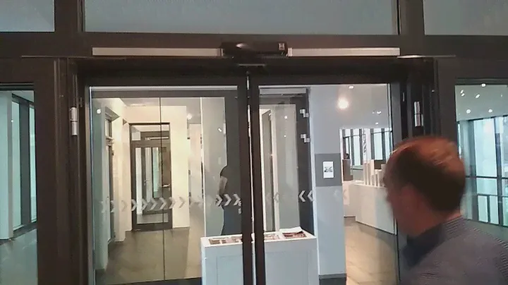 Противопожарные двери в комбинации с раздвижными.